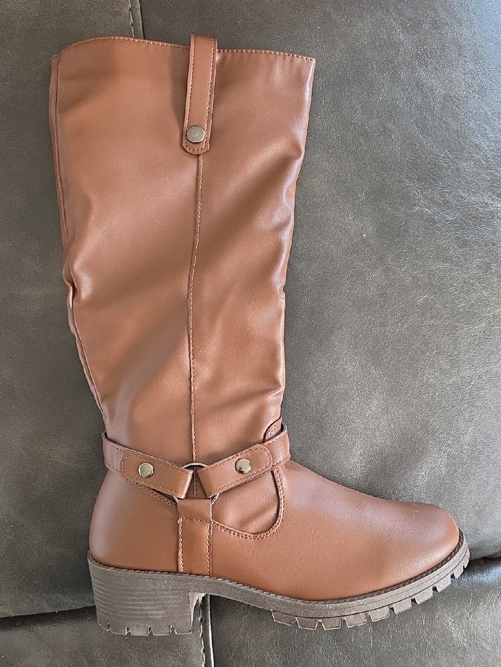 NWT Tan Mid-Calf Heeled Riding Boots
